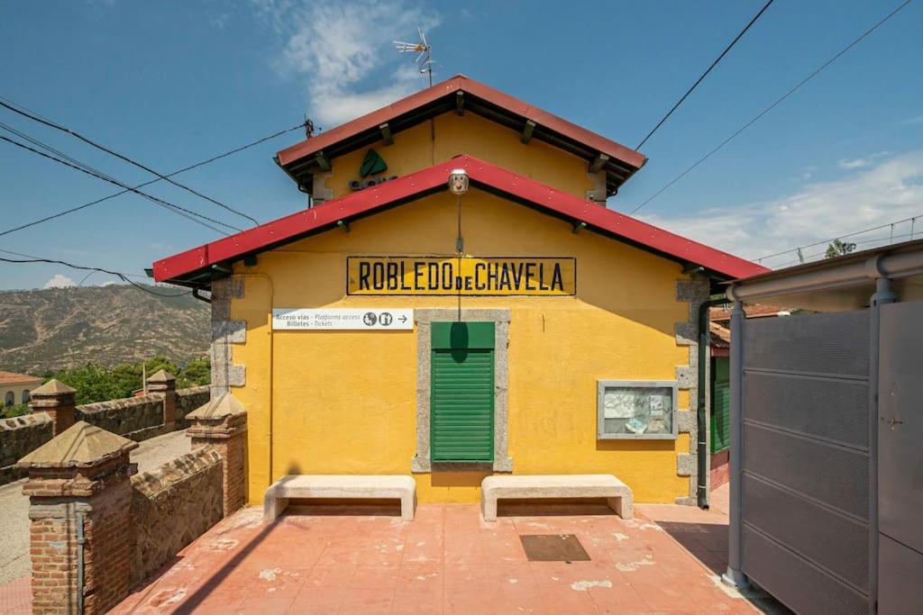 Casa Hortensia. Barbacoa En Robledo De Chavela La Estacion Exterior foto